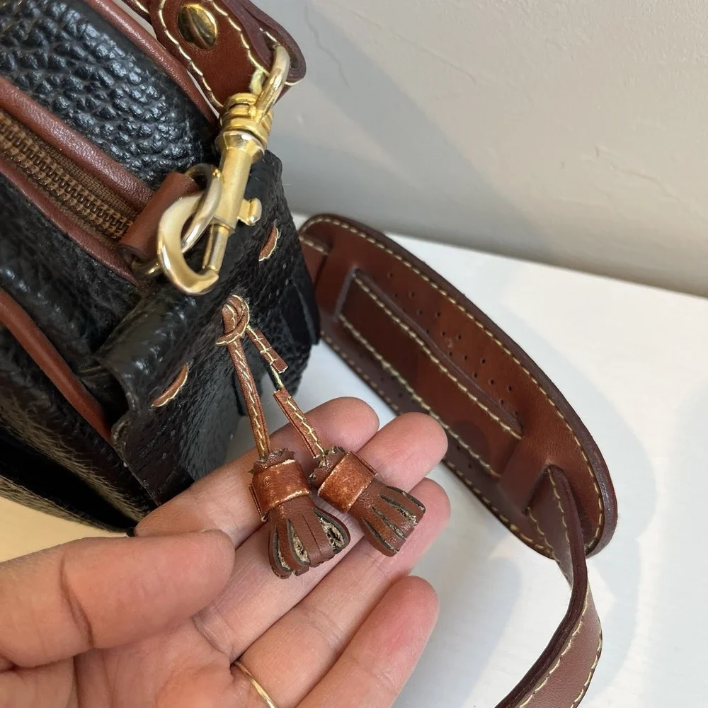 Vintage Cross Body Leather‎ Purse Black Brown Leather Tassel LG Classic Small